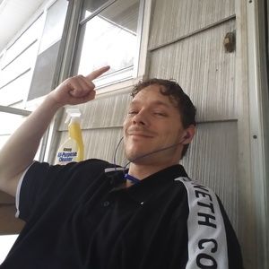 Meet your Posher, Jonathan